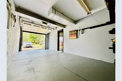 2190 Morning Wind Cir, Bridgeville, PA 15017 - Photo 37