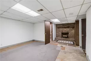 2043 Prospect Ave, Pittsburgh, PA 15218 - Photo 17