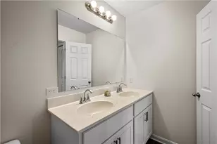 3011 Sir Charles Dr, Cecil, PA 15057 - Photo 23