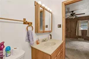 519 Sugar Run Rd, Saint Clair Township, PA 15944 - Photo 27