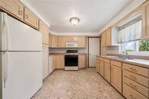 1313 Laurel Hill Dr, West Homestead, PA 15120 - Photo 7