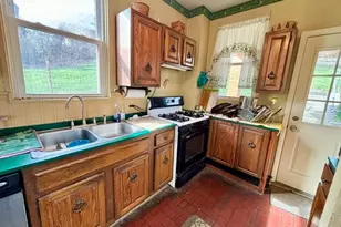 2615 Elsie St, Pittsburgh, PA 15210 - Photo 7
