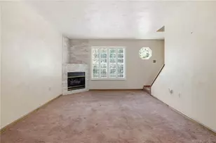 822 Mt Pleasant Rd, Hempfield Township, PA 15601 - Photo 5