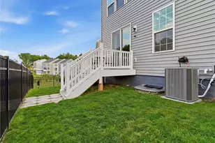 650 Olivia St, Collier Township, PA 15205 - Photo 5
