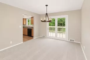 224 White Oak Dr, Allegheny Township, PA 15068 - Photo 5