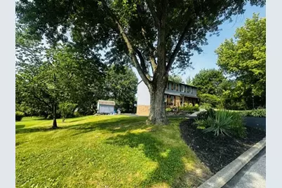 11 Holyoke Drive, Greensburg, PA 15601 - Photo 5