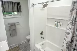 3707 Guilford Dr, Fairview Twp, PA 16506 - Photo 11