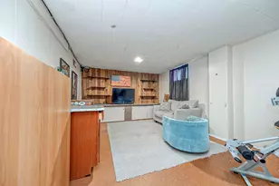 945 Summit Dr, Greensburg, PA 15601 - Photo 15