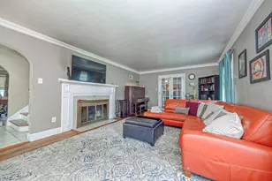 945 Summit Dr, Greensburg, PA 15601 - Photo 5