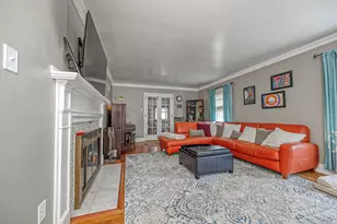945 Summit Dr, Greensburg, PA 15601 - Photo 3