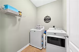 2135 Shawnee Dr, South Strabane, PA 15301 - Photo 21