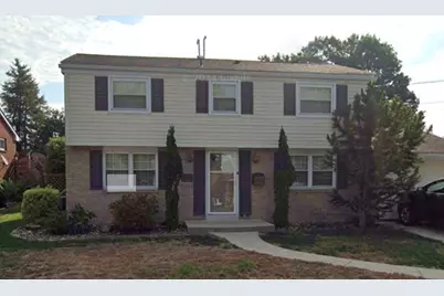 516 Macbeth Dr, Pittsburgh, PA 15235 - Photo 1