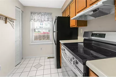 2547 Hawthorne Dr, North Fayette, PA 15071 - Photo 7