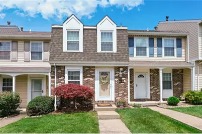 2547 Hawthorne Dr, North Fayette, PA 15071 - Photo 1