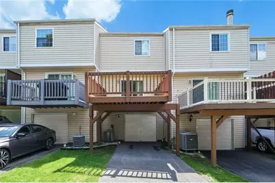 2547 Hawthorne Dr, North Fayette, PA 15071 - Photo 3