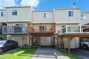 2547 Hawthorne Dr, North Fayette, PA 15071 - Photo 3