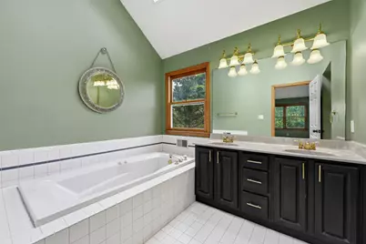910 Poplar Place, Allegheny Township, PA 16066 - Photo 25