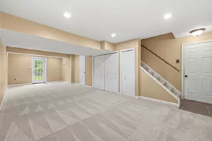 910 Poplar Pl, Cranberry Township, PA 16066 - Photo 37