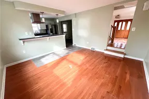 1532 Greencrest Dr, Pittsburgh, PA 15226 - Photo 15