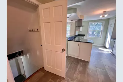 1532 Greencrest Dr, Pittsburgh, PA 15226 - Photo 17