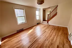 1532 Greencrest Dr, Pittsburgh, PA 15226 - Photo 3