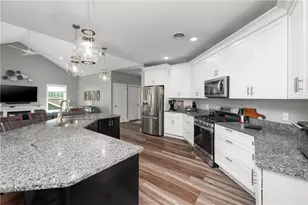 2236 Shannon Mills Dr, Connoquenessing Township, PA 16053 - Photo 19