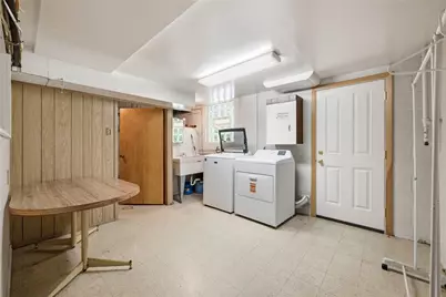 211 East Ave, West Mifflin, PA 15122 - Photo 27
