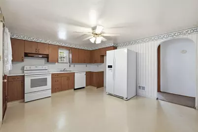211 East Ave, West Mifflin, PA 15122 - Photo 7