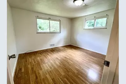 3219 Valewood Drive, Munhall, PA 15120 - Photo 9