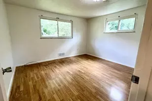 3219 Valewood Dr, Munhall, PA 15120 - Photo 9