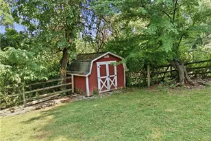 122 Arla Dr, Scott Township, PA 15220 - Photo 7