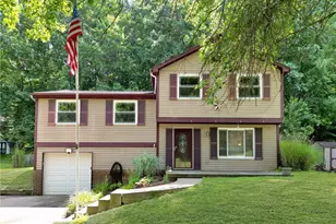 117 Walnut Dr, Economy, PA 15005 - Photo 1
