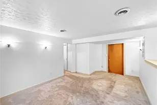 117 Walnut Dr, Economy, PA 15005 - Photo 29