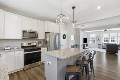 2153 Shawnee Dr, South Strabane, PA 15301 - Photo 7