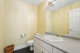 2135 S Huntington Ct S, Pittsburgh, PA 15090 - Photo 17