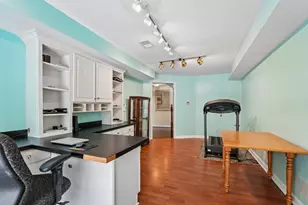 2135 S Huntington Ct S, Pittsburgh, PA 15090 - Photo 25