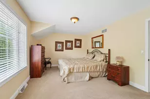 2135 S Huntington Ct S, Pittsburgh, PA 15090 - Photo 21