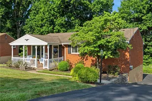 254 Parkedge Rd, Green Tree, PA 15220 - Photo 3
