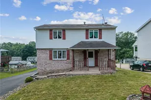 132 Tippecanoe Dr, Hempfield Township, PA 15601 - Photo 1