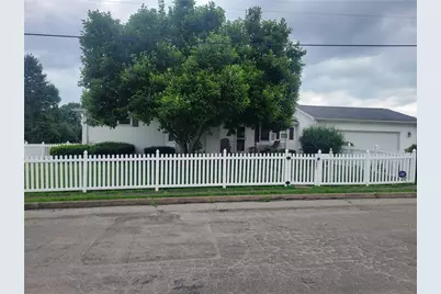 1041 W Main St, Sharpsville, PA 16150 - Photo 1