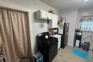 1320 Irwin St, Aliquippa, PA 15001 - Photo 7
