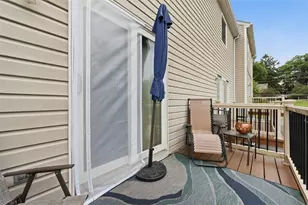 105 Old Village Ln, Bethel Park, PA 15102 - Photo 15