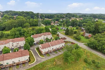 105 Old Village Ln, Bethel Park, PA 15102 - Photo 33