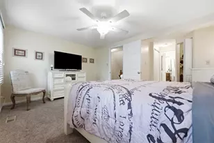 105 Old Village Ln, Bethel Park, PA 15102 - Photo 17