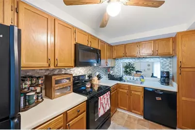 105 Old Village Ln, Bethel Park, PA 15102 - Photo 9