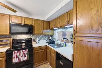 105 Old Village Ln, Bethel Park, PA 15102 - Photo 7