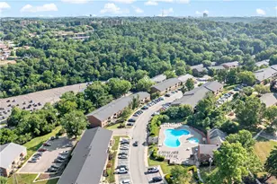 980 Chatham Park Dr, Scott Township, PA 15216 - Photo 29