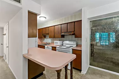 980 Chatham Park Dr #K, Scott Township, PA 15216 - Photo 7