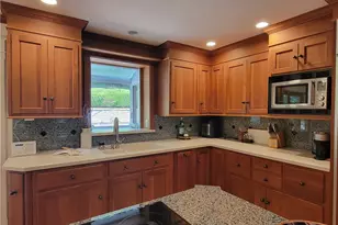 121 Berwyn Rd, Ross Twp, PA 15237 - Photo 15