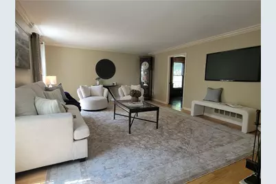 121 Berwyn Rd, Ross Twp, PA 15237 - Photo 7